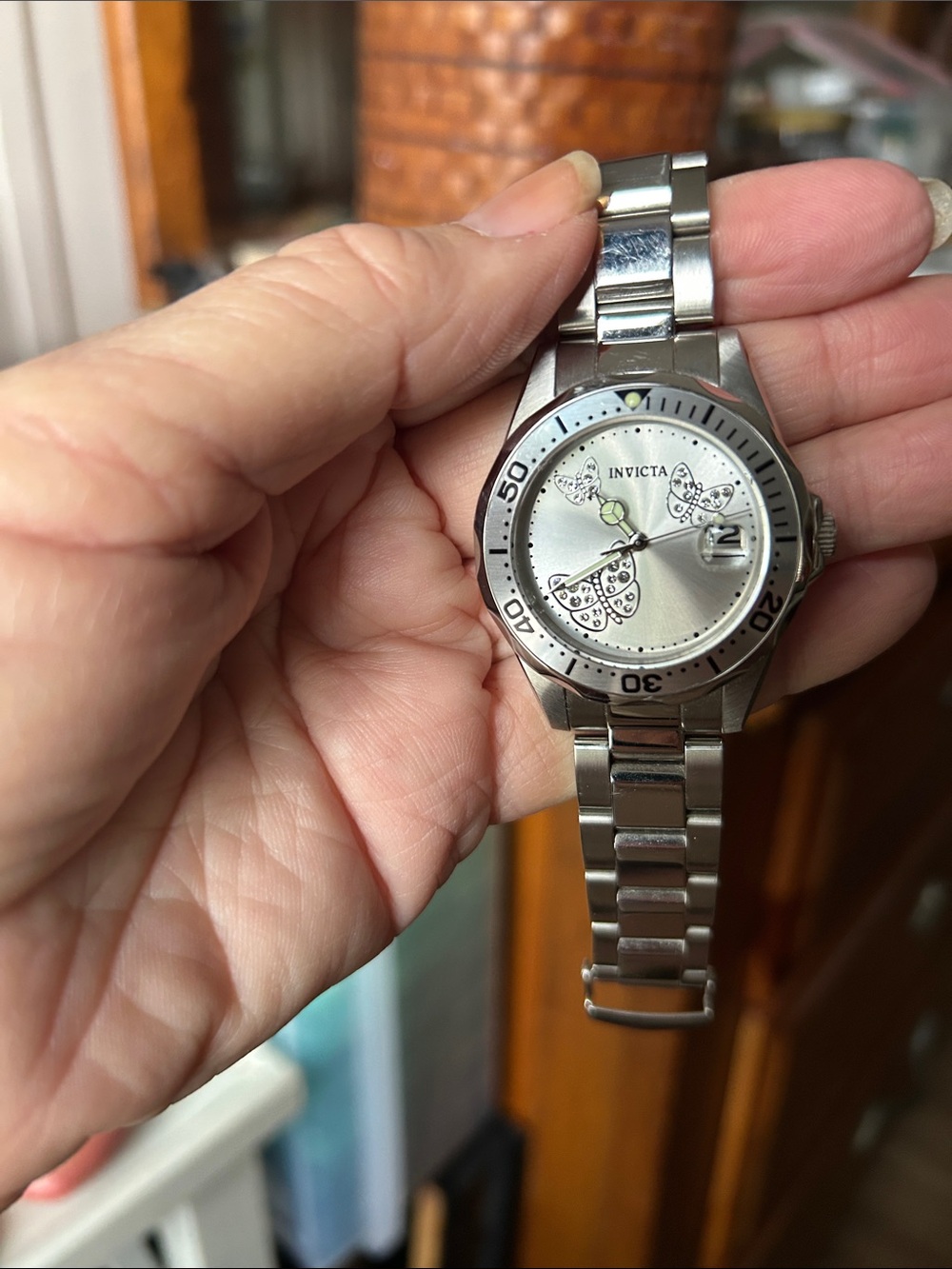 Invicta - Picture 2 of 4